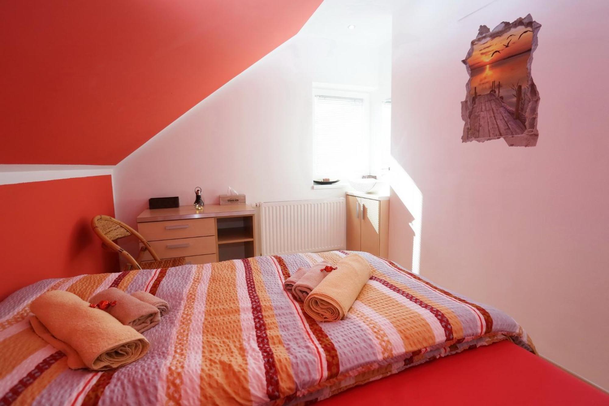 Lux Living Apartments Budic Near Terme Catez Brežice الغرفة الصورة