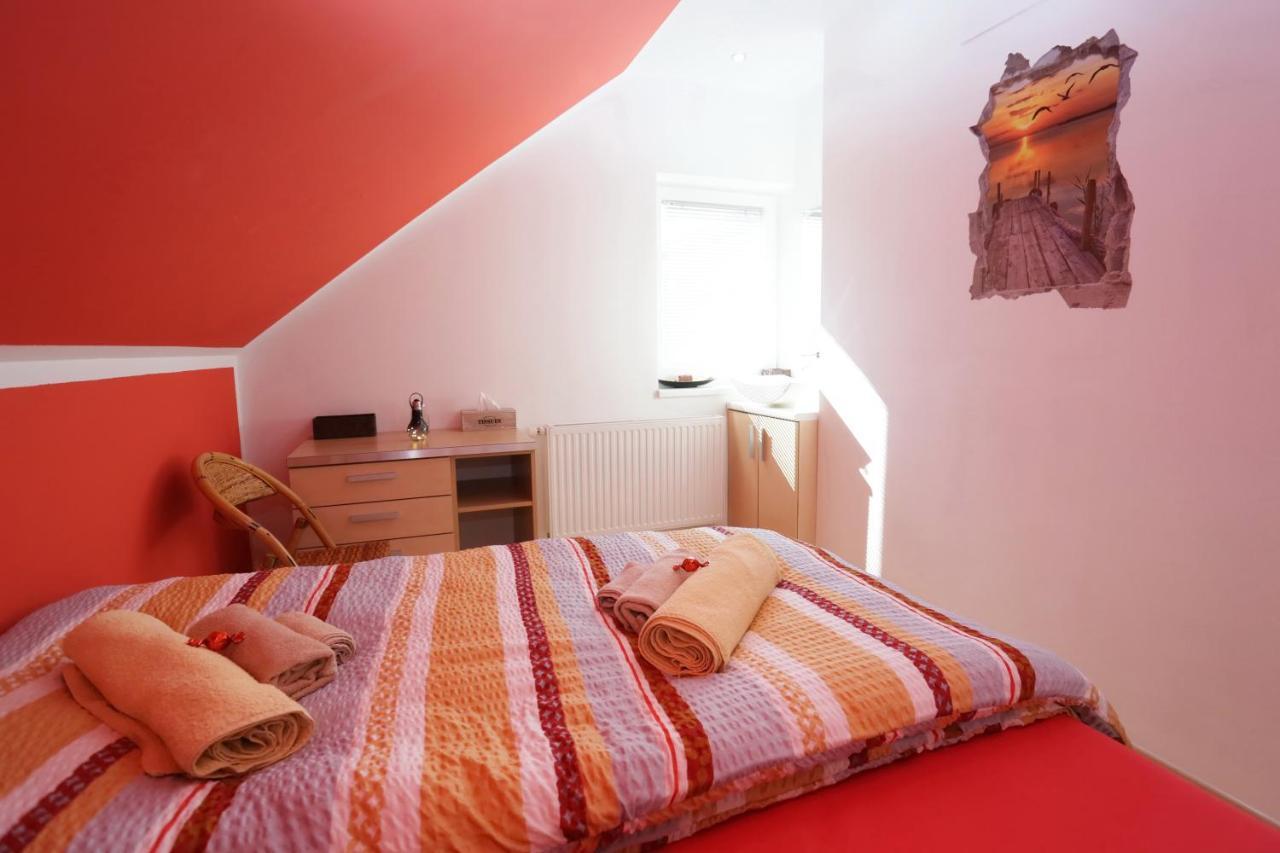 Lux Living Apartments Budic Near Terme Catez Brežice المظهر الخارجي الصورة